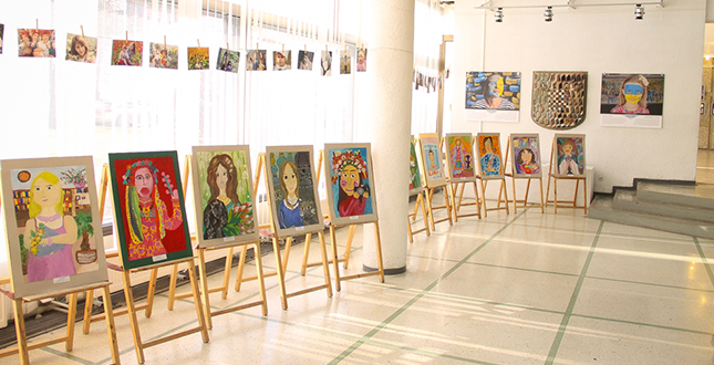 4 березня 2015 року в Київському Палаці дітей та юнацтва відбулось відкриття виставки «Жіноче обличчя України», яка проходить в рамках загальноміської акції «Міжнародний день жіночої солідарності та миру»
