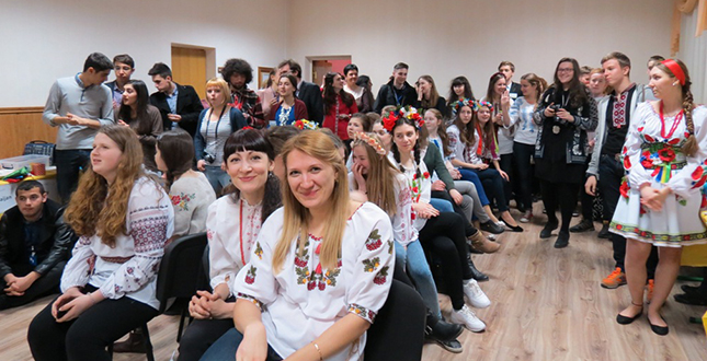 «Європейський молодіжний парламент-Україна»