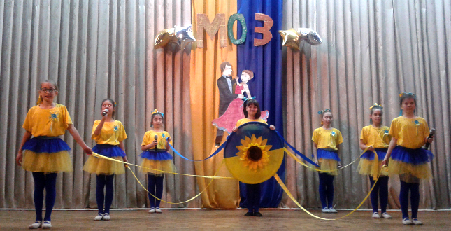 14, 15 квітня 2015 року в Деснянському районі міста Києва відбувся районний етап VІІІ Всеукраїнського фестивалю-конкурсу «Молодь обирає здоров’я».