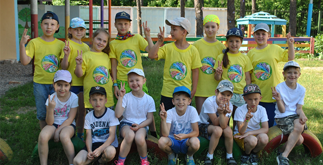 Відпочинок у дитячому пришкільному таборі «Лісова казка» на базі ШДС «Пролісок» Дарницького району