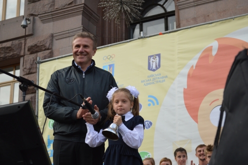 12 вересня 2015 року у День фізичної культури та спорту на Хрещатику  стартував Всеукраїнський Олімпійський урок