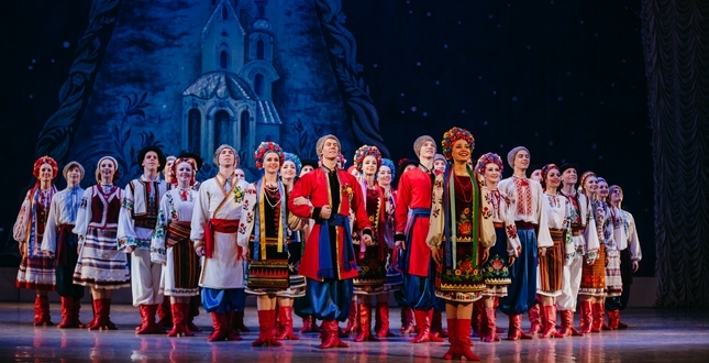 У Національній опері України відбулося благодійне новорічне хореографічне свято «Зимова казка»