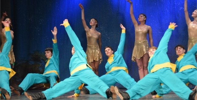 Ансамбль народного танцю "Україна" підтвердив своє почесне звання та продемонстрував  творчі здобутки