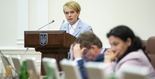МОН засуджує жорстоке побиття вчителя в київському ліцеї та просить міністра внутрішніх справ взяти розслідування під особистий контроль