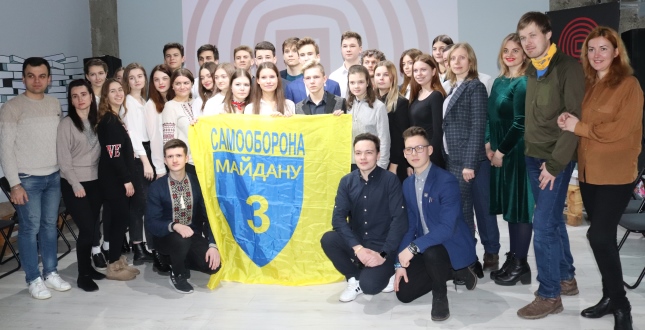 Учнівська молодь Києва вшанувала пам’ять Героїв Небесної Сотні